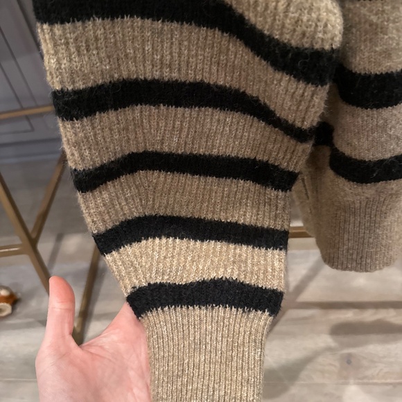 Mango ROUND-NECK STRIPED SWEATER SZ medium - Picture 5 of 8